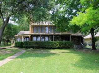 154 Lake Dr, Mabank, TX 75156