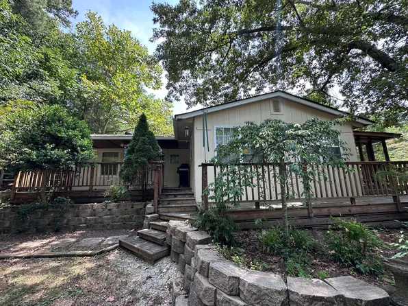 1099 Mill Wee Hollow Rd, Chickamauga, GA 30707