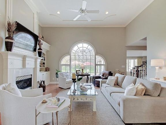 4th image of 10609 Reel Creek Ln