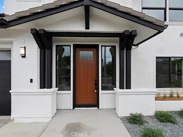 943 N Avenue 66 Los, Angeles, CA 90042