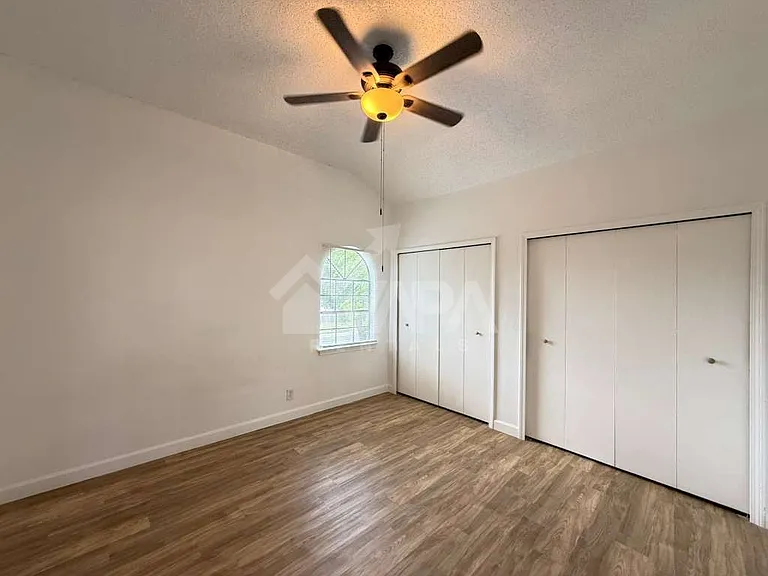 3230 Bear Springs Dr — Photo 21