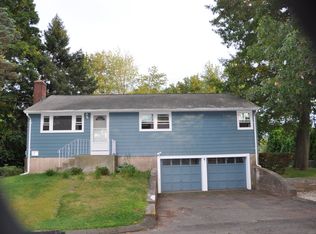 7 Forest Rd, Cromwell, CT 06416