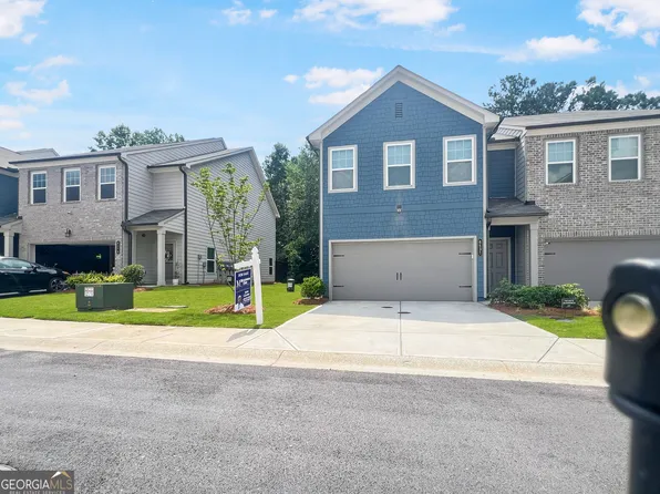 6631 Wyndale Dr, Douglasville, GA 30135