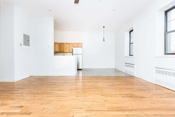 Rented by Nooklyn NYC LLC | media 4