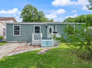 820 12th Ave N, Texas City, TX 77590