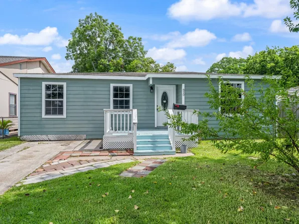 820 12th Ave N, Texas City, TX 77590