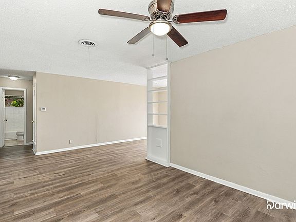 5th image of 2225 Janice St