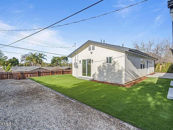 3rd image of 2161 Calle Camelia #B