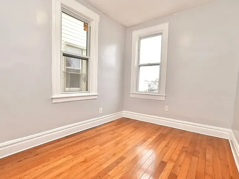 20 Stuyvesant Ave #1 — Photo 13