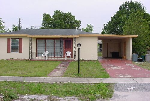 3rd image of 1371 Rockhill St