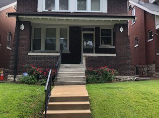 4946 Northland Pl, Saint Louis, MO 63113
