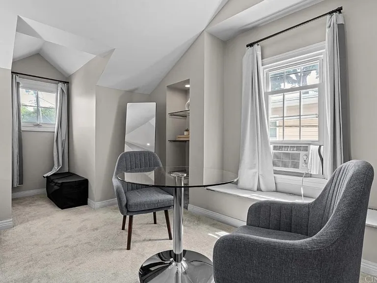 3445 Oak View Pl — Photo 25