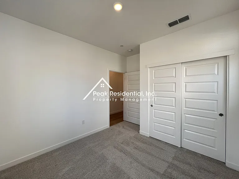 12632 Hereford Ave — Photo 11