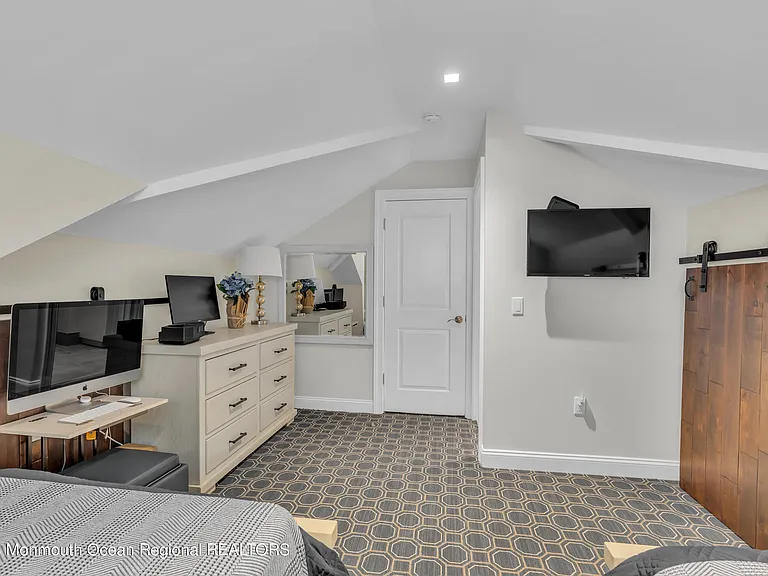 502 Brighton Ave — Photo 44