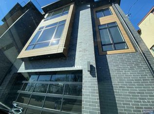 1490 River Rd #B, Edgewater, NJ 07020