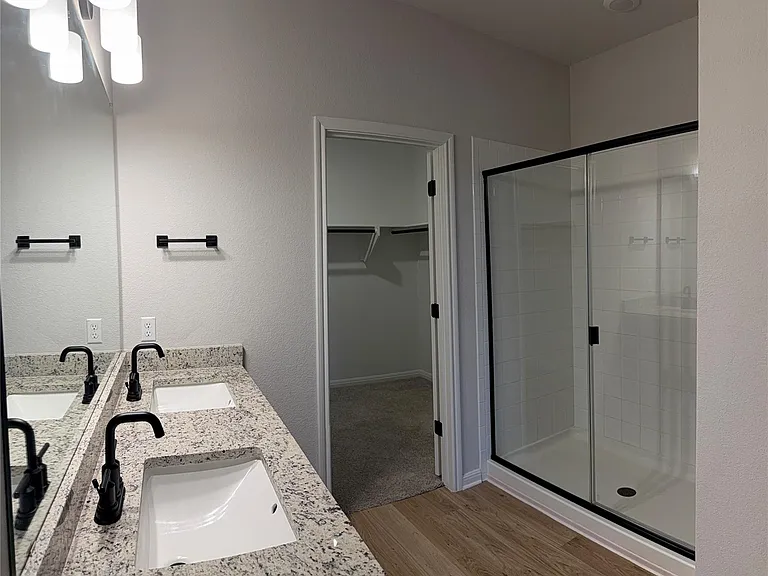 139 Gullivers Dr — Photo 16