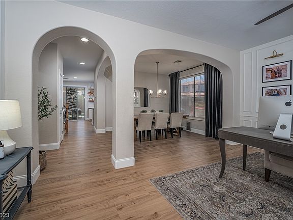 5th image of 967 San Carlos Creek Ln