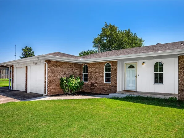 410 S Aqua Clear Dr, Mustang, OK 73064