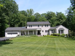 719 Cheese Spring Rd, New Canaan, CT 06840