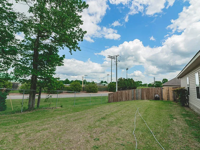 9703 Full Moon Cir — Photo 30