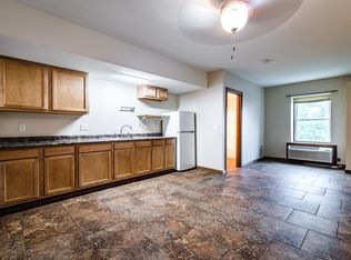 685 1/2 W 5th St #3, Winona, MN 55987