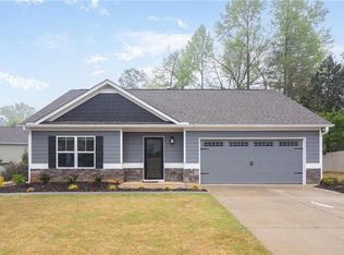 44 Hartley Ave, Dawsonville, GA 30534