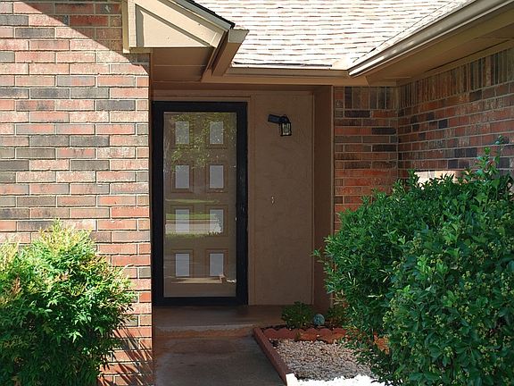 4th image of 909 Bronze Medal Rd