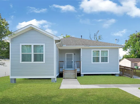 7622 Touchstone St, Houston, TX 77028