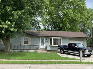 6404 Appomattox Rd, Davenport, IA 52806