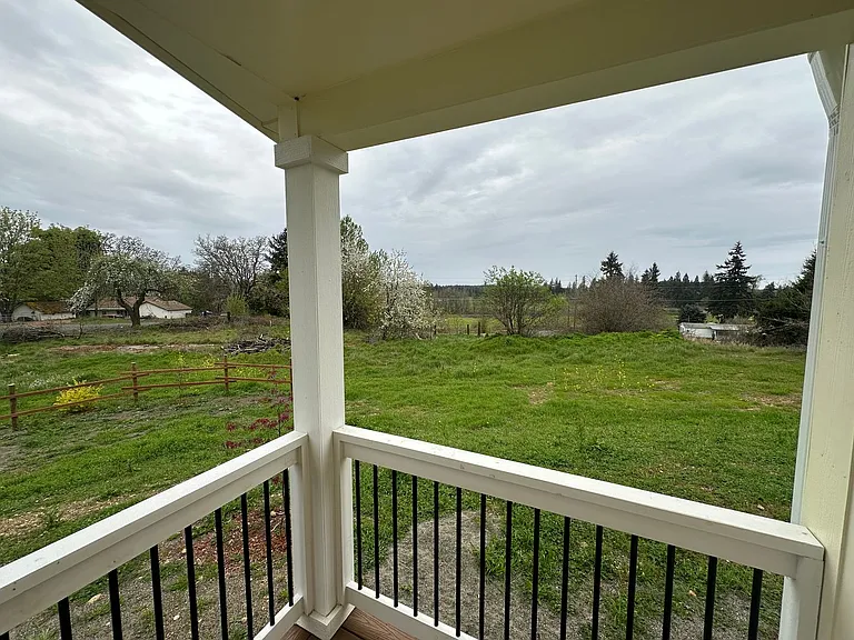 11925 Hillcrest Dr SE — Photo 7