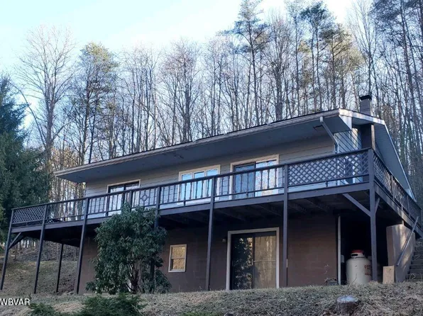 295 Kinley Hollow Rd, Mill Hall, PA 17751