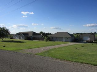 131 Twin Lakes Dr, Billings, MO 65610