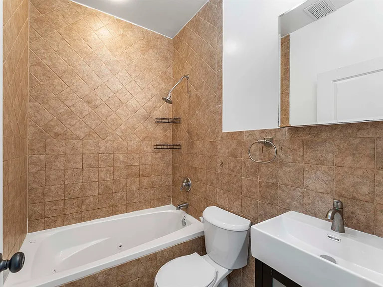 239 Baldwin Ave #3 — Photo 7