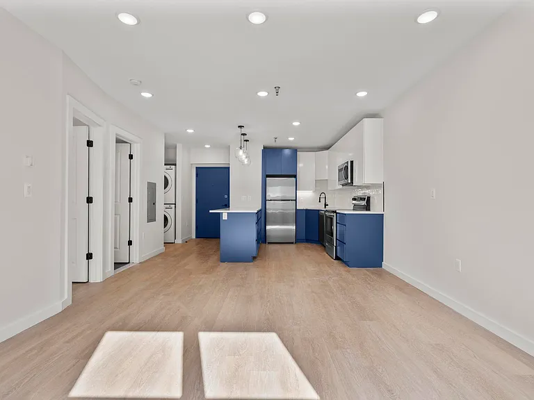 A55 Tunxis Ave #106 — Photo 6