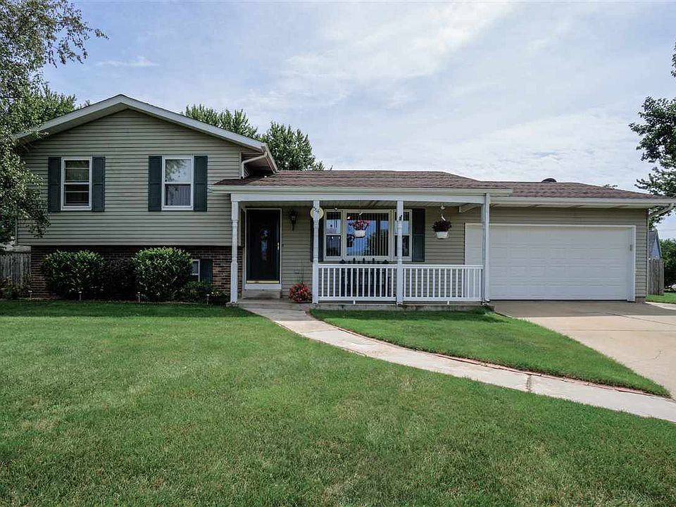 1st image of 514 Oatfield Ln