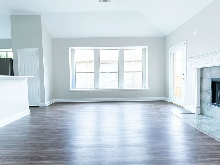 3105 Whispering Pine Blvd — Photo 3