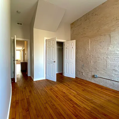 Rented by Harlem Lofts | media 13