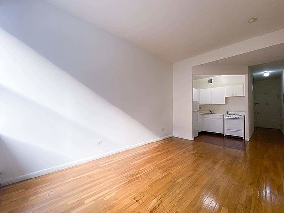 3rd image of 424 W 53rd St #3B