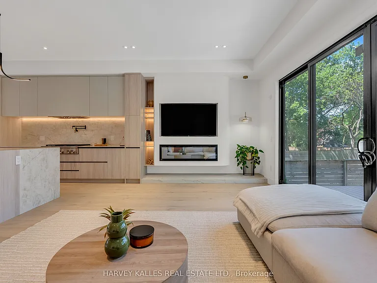 172 Cameron Ave — Photo 15