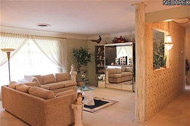 5th image of 8541 Fox Hollow Dr