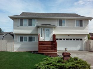 513 Skinner Way SW, Orting, WA 98360