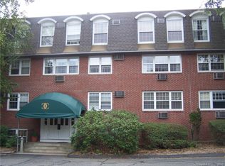 34 Padanaram Rd #119, Danbury, CT 06811