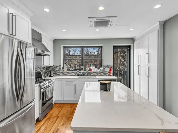 207 Huntington Street image 30 of 43