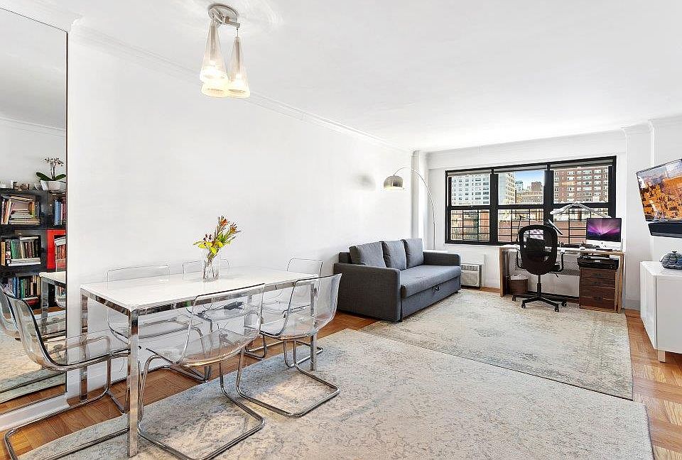 1st image of 240 E 76th St APT 6S