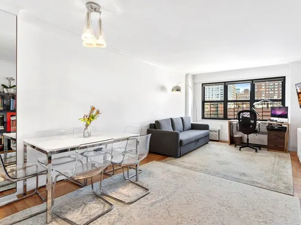 240 East 76th Street image 1 of 5