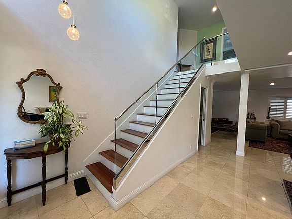 4th image of 1596 Carole Way