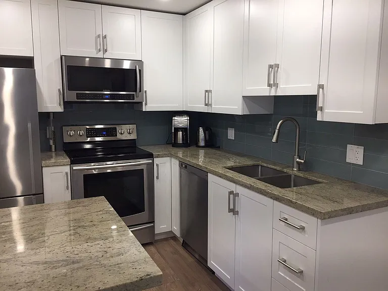 2883 Dollarton Hwy — Photo 14