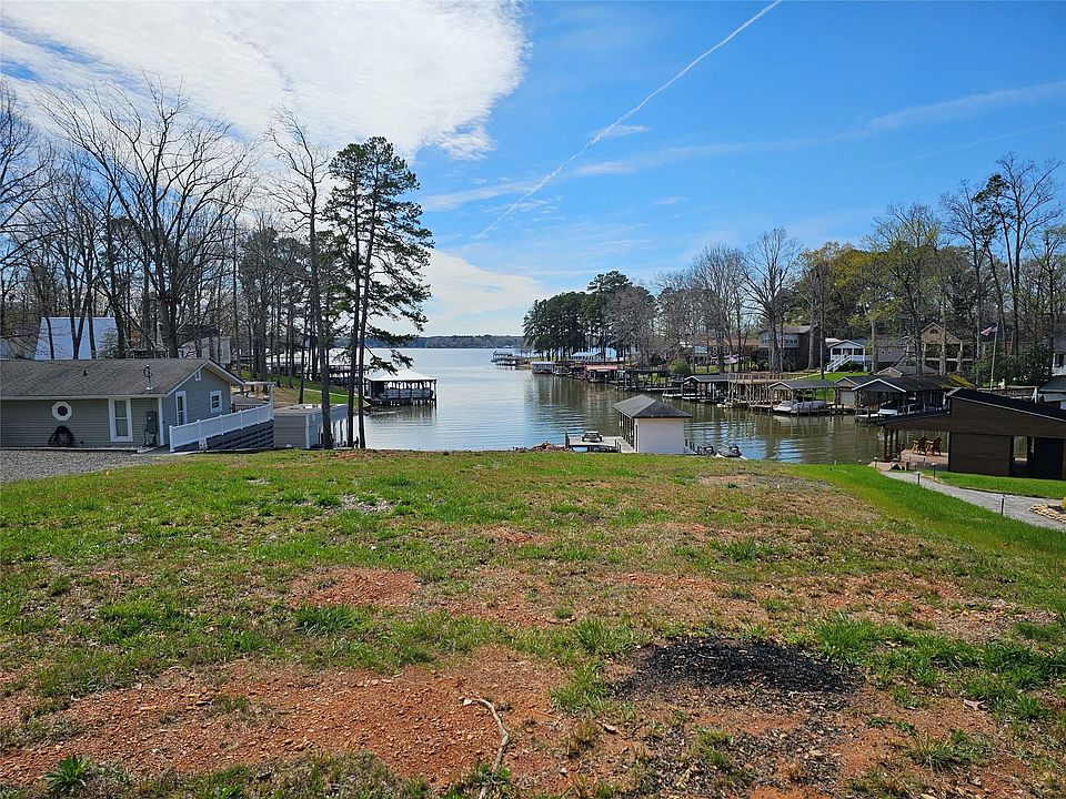 1st image of 788 Springwood Dr