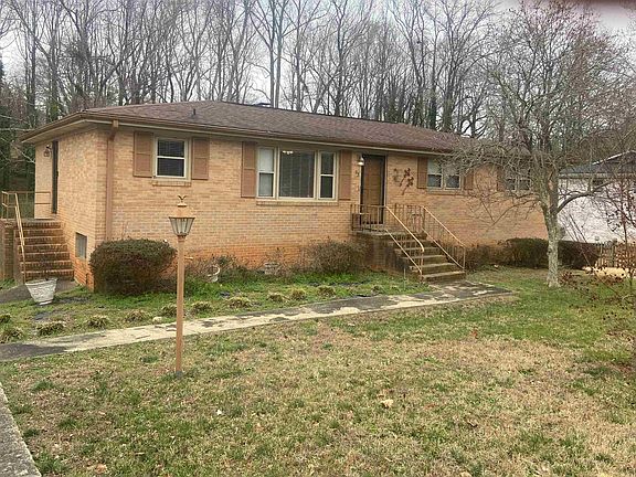 2nd image of 13 Longmeadow Rd