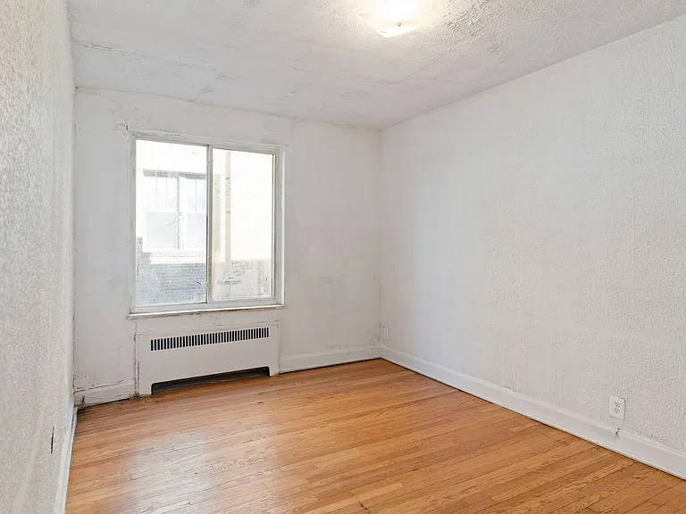 17701 Manderson — Photo 17